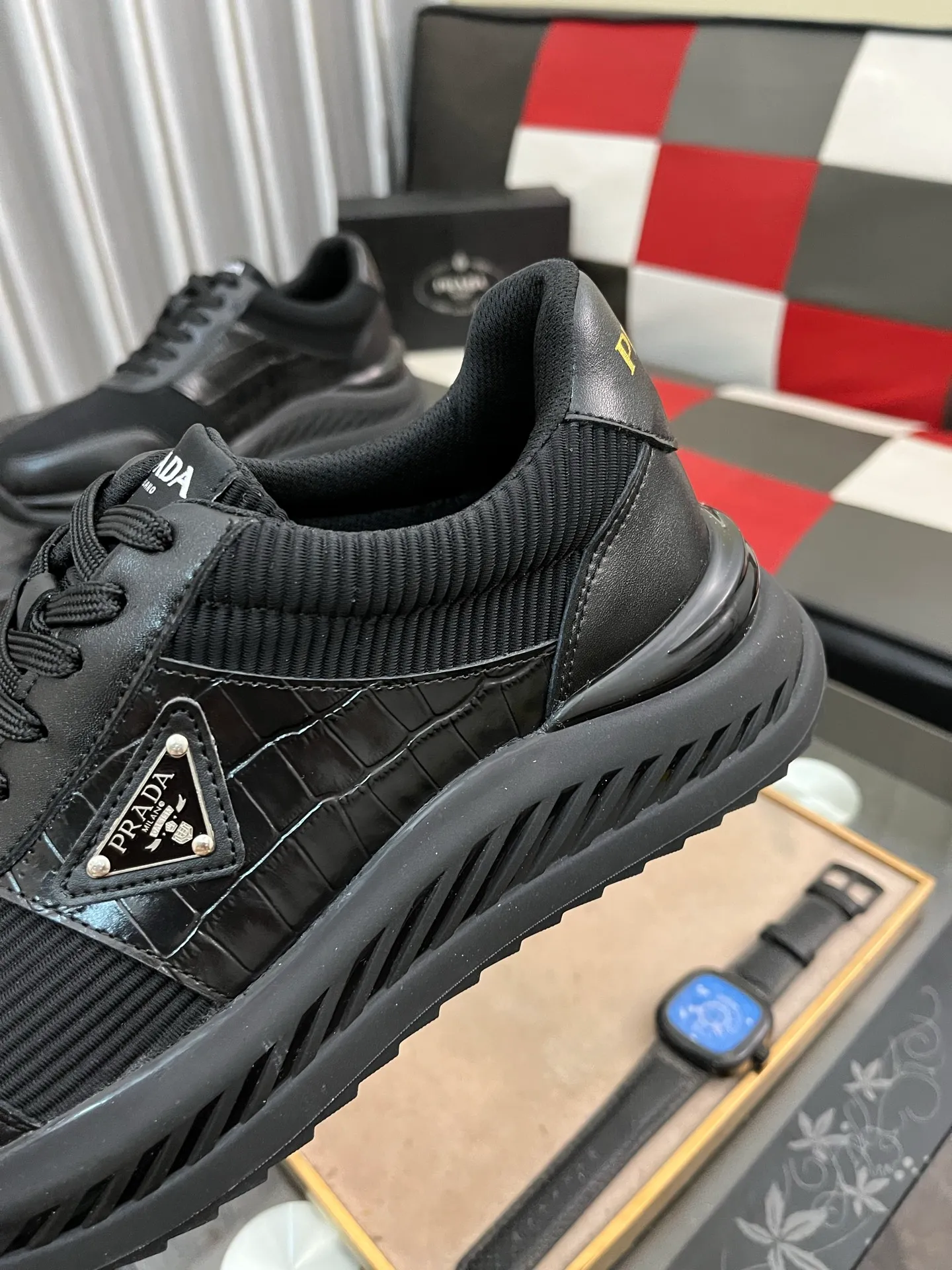 Men's shoes 💰458⌚️⌚️[PRADA] Prada Hong Kong counter casual shoes, counter quality, high-quality workmanship, uppers made of imported breathable fly-knit mesh fabric, comfortable and breathable lining, original air-cushion elastic outsole, casual fashion, high-end quality, size: 38-444️⃣Colors available